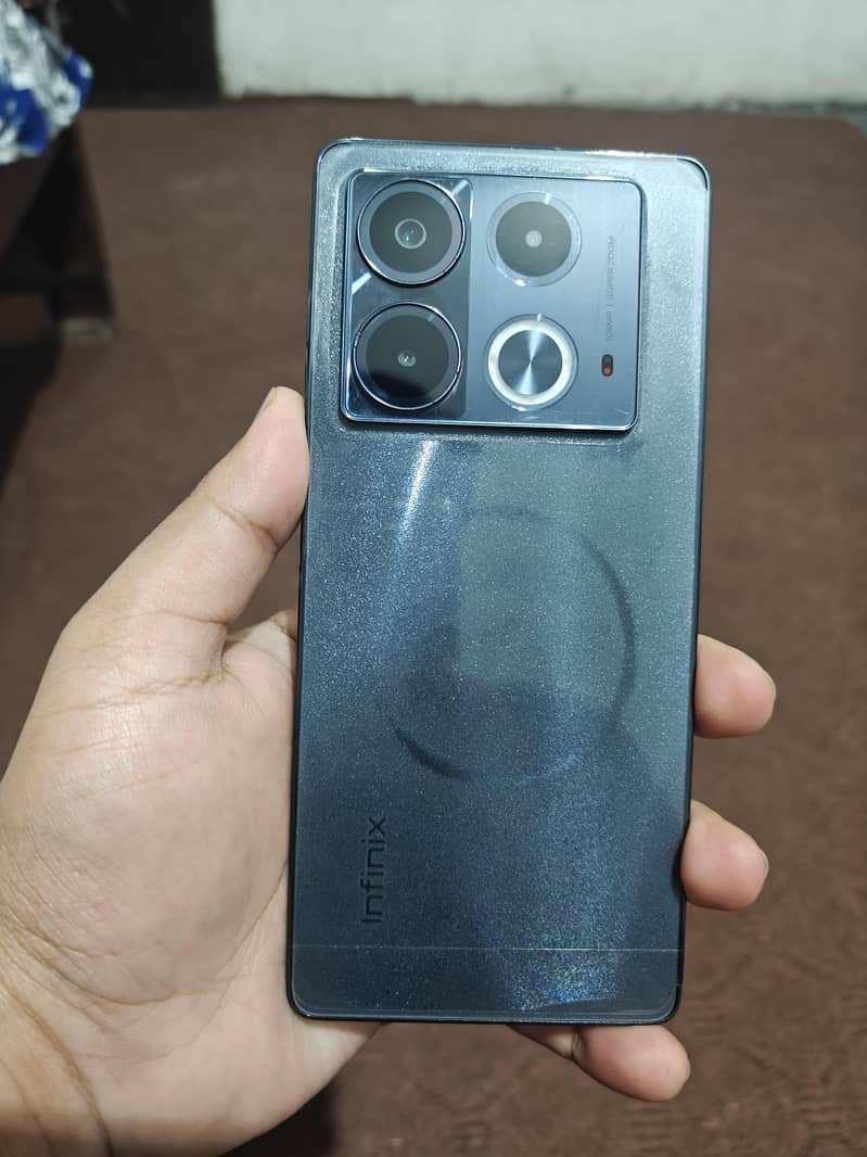 Infinix Note 40 0