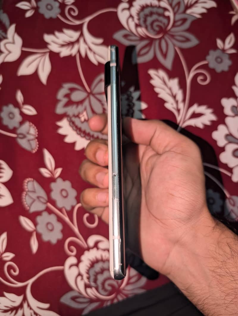 Google Pixel 6 Pro 2