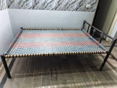 charpai 4×6 size ki 3 hn. 03412190537