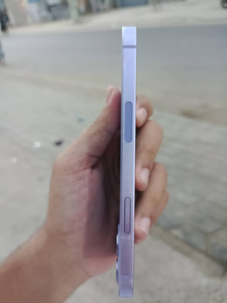 Apple iPhone 12 2