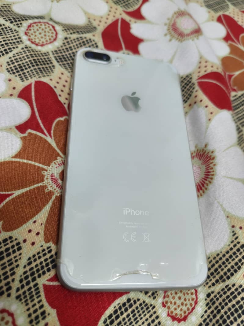 Apple iPhone 8 Plus 2