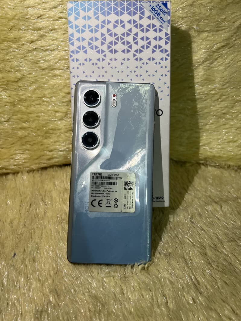Tecno camon 40 pro 1