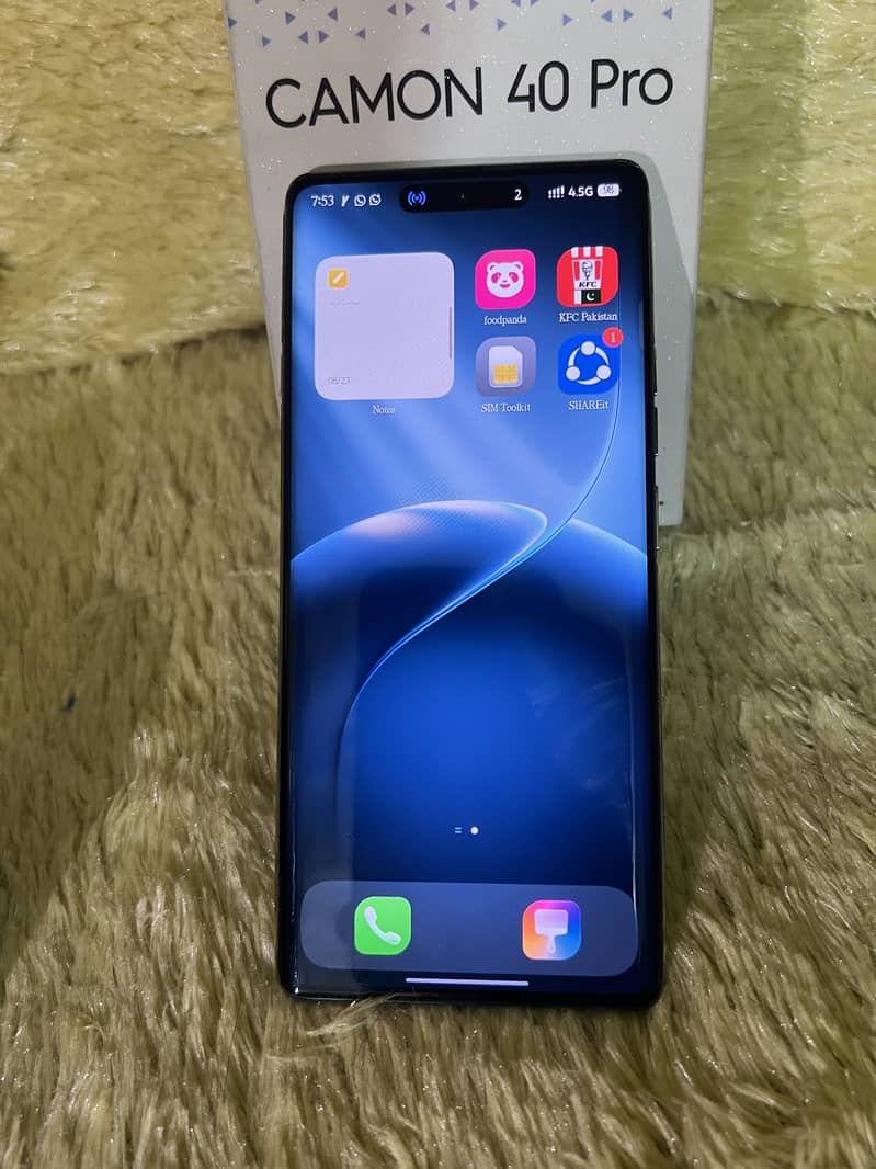 Tecno camon 40 pro 3