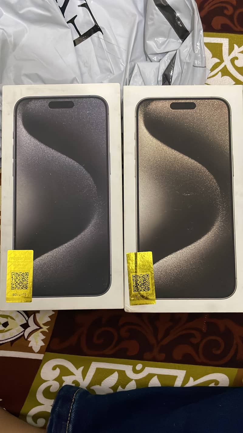 Apple iPhone 15 Pro Max 0