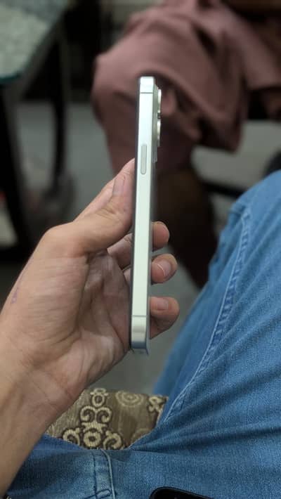 Apple iPhone 15 Pro Max. MdM 88% original battery health