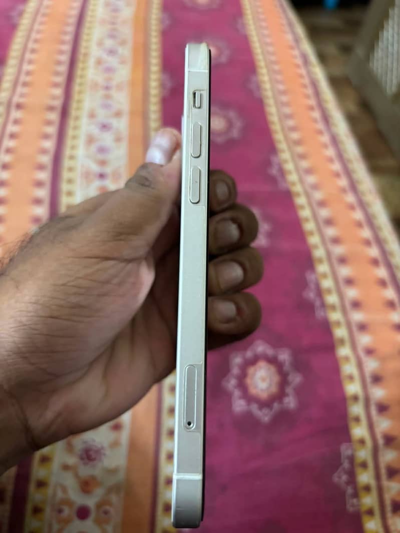 Apple iPhone 12 1
