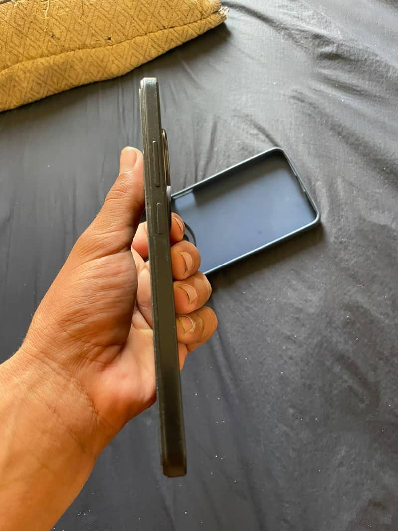 Xiaomi POCO C75 3