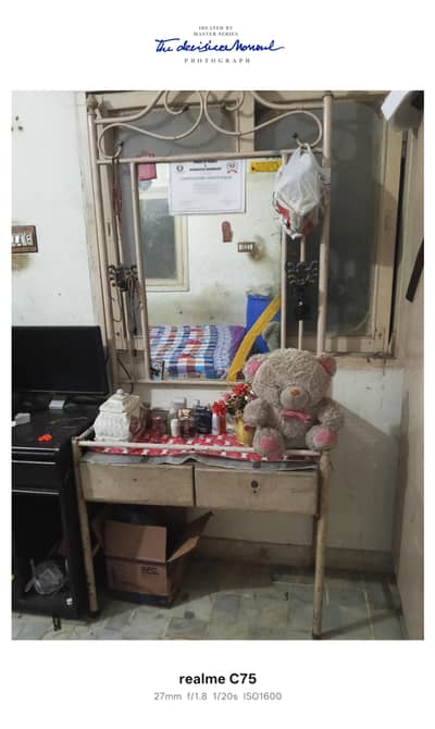 DRESSING TABLE FOR SALE