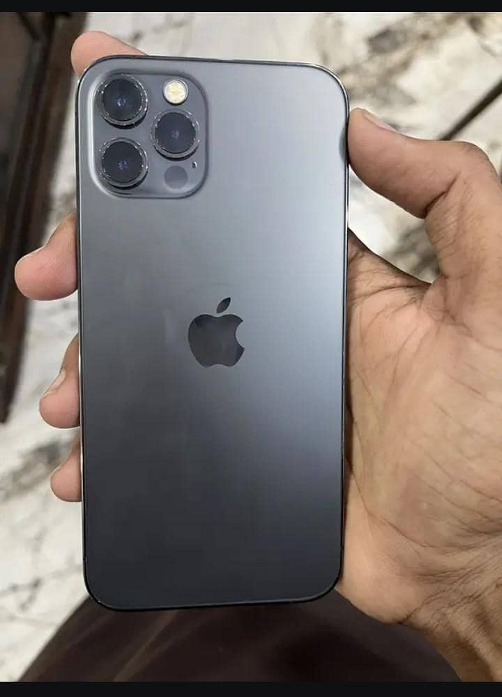Apple iPhone 12 0