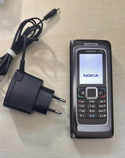 Nokia E90