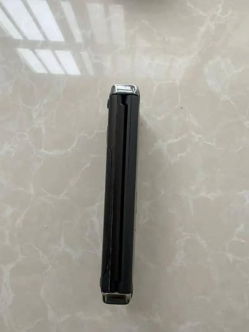 Nokia E90 4