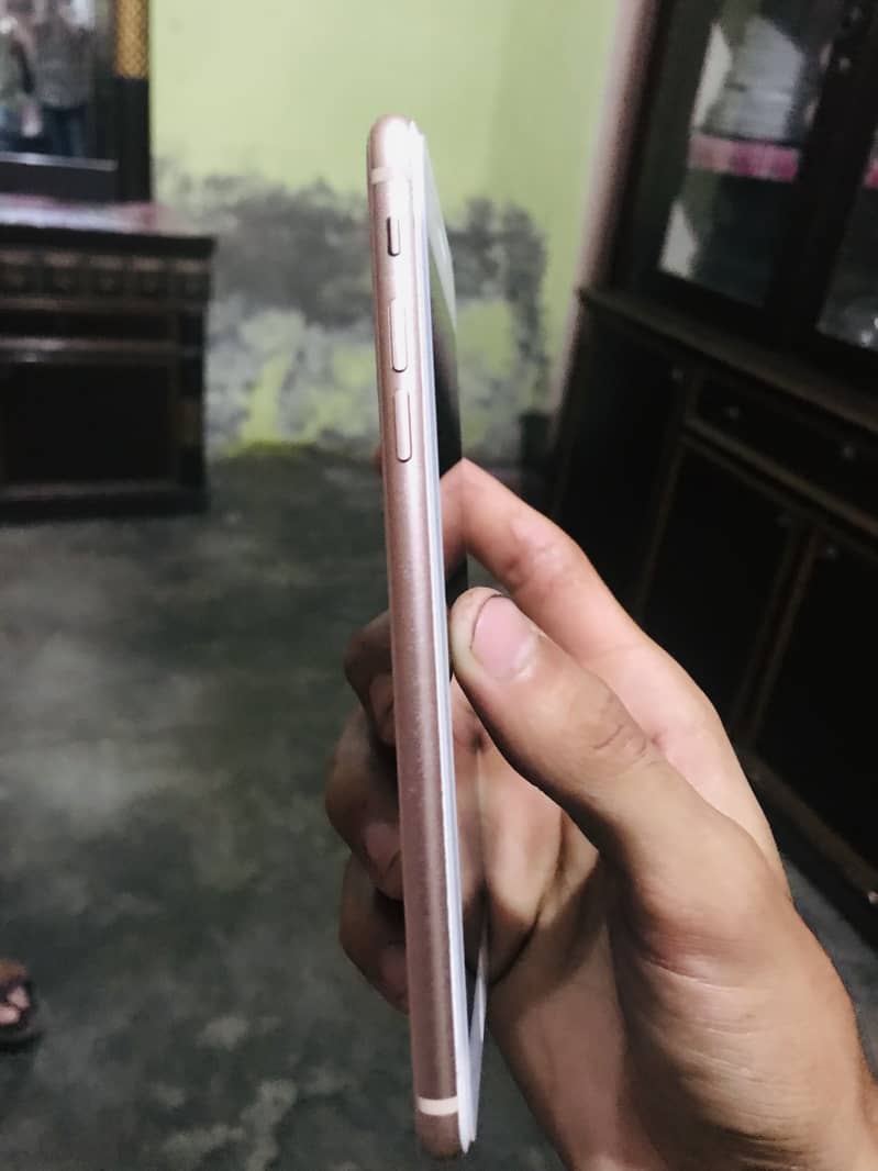 Apple iPhone 8 Plus 2