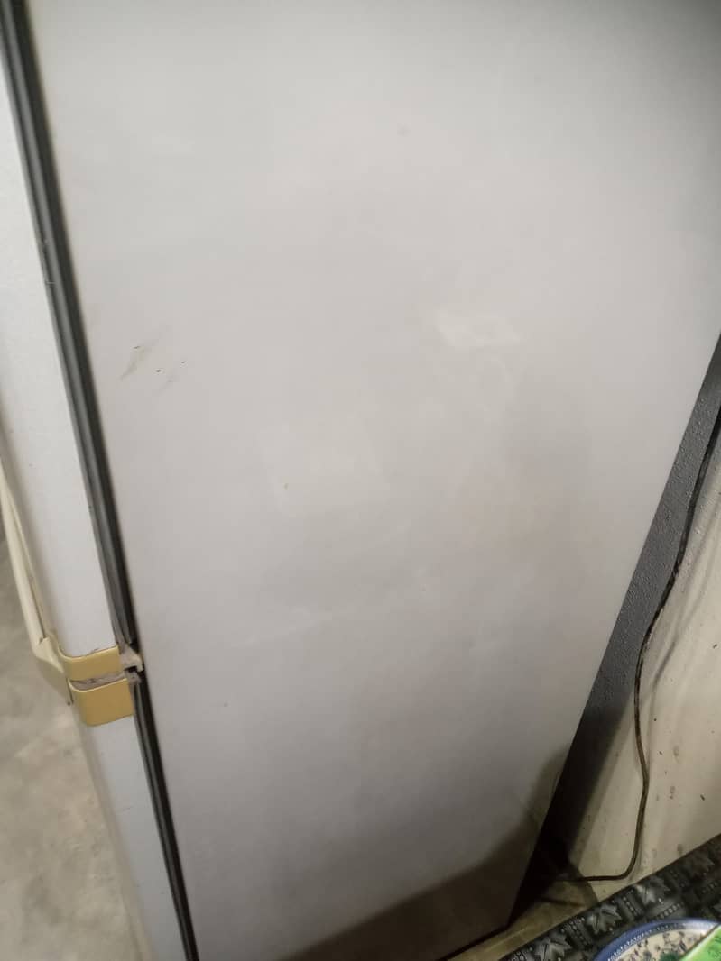 Orient fridge 3
