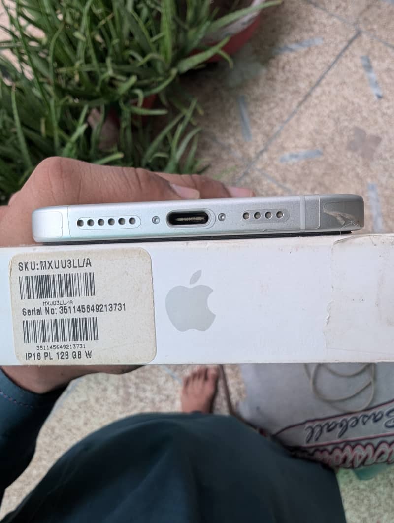Apple iPhone 16 Plus 3