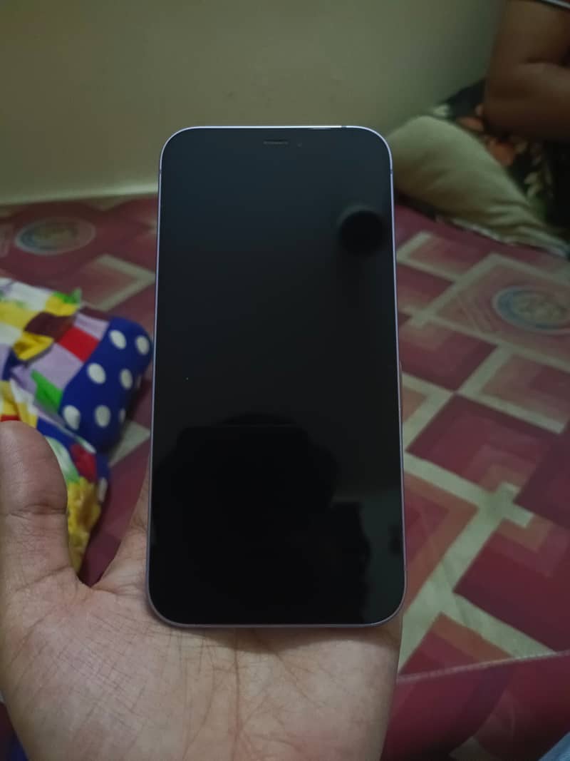 Apple iPhone 12 2