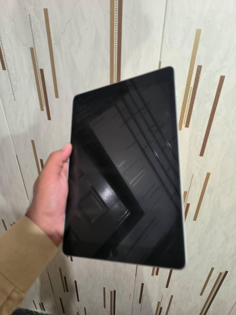 9th generation with complete box 6