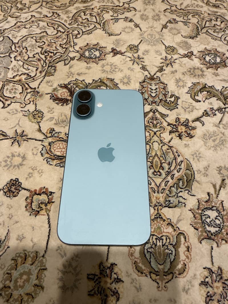 Apple iPhone 16 Plus 1
