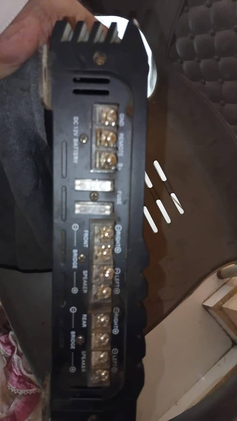 amplifier with woofer and android panel 3