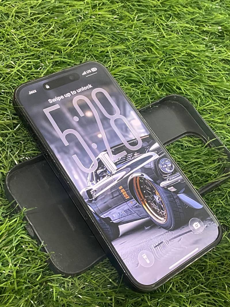 Apple iPhone 14 Pro 1