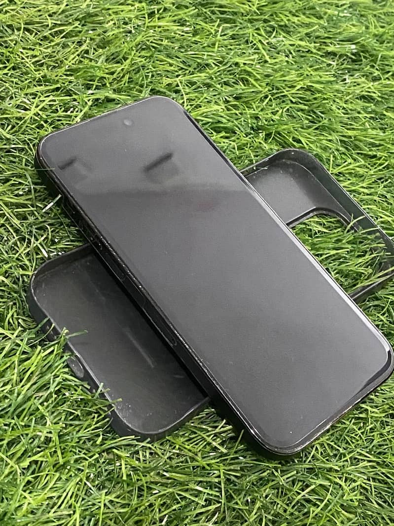 Apple iPhone 14 Pro 9