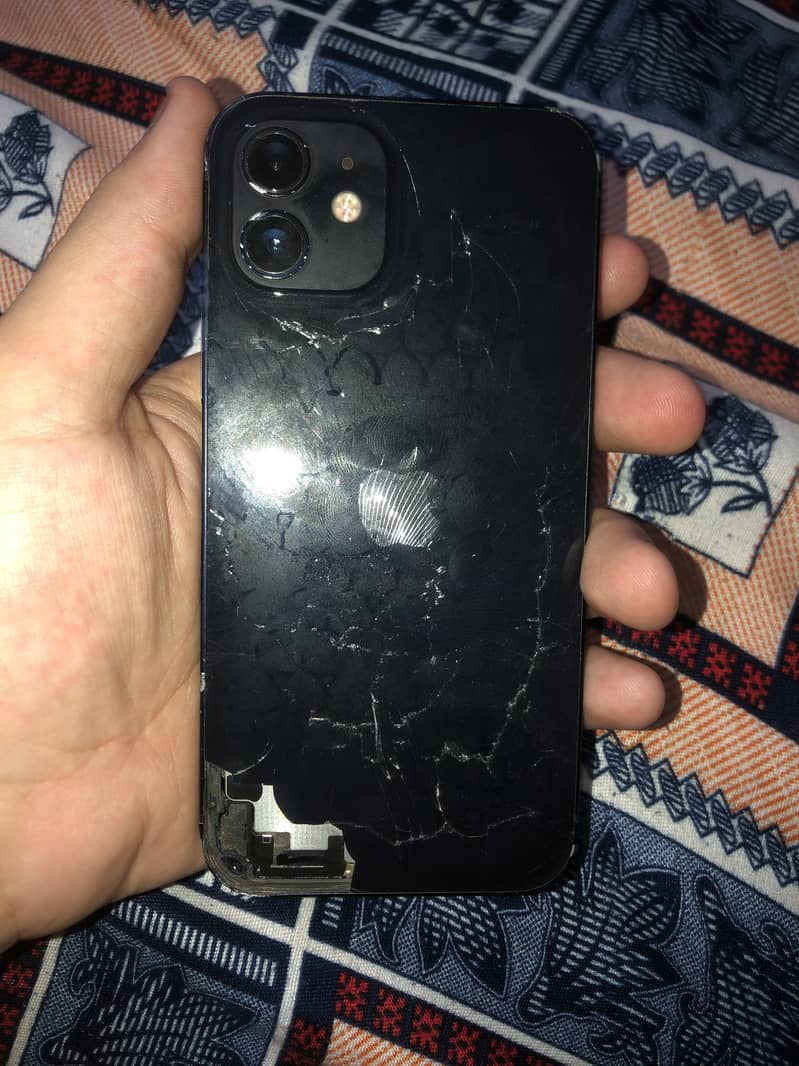 Apple iPhone 12 3