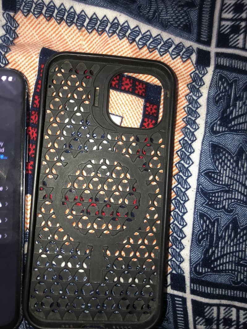 Apple iPhone 12 6
