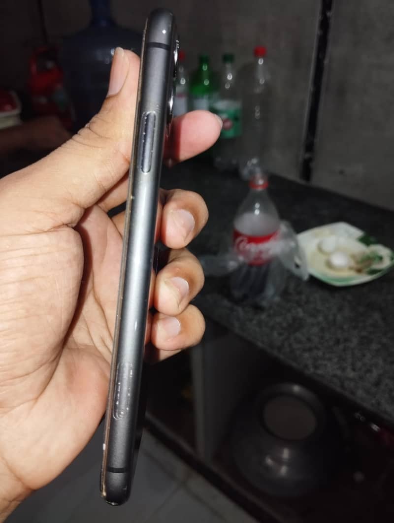 Apple iPhone 11 2