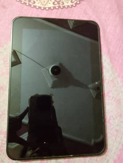 Tablet new condition v good h d good for kids