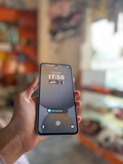 Samsung Mobile S24 fE