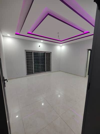 Bahria Town Phase 4 1 Kanal Solar Installed 15 Kv Available For Rent