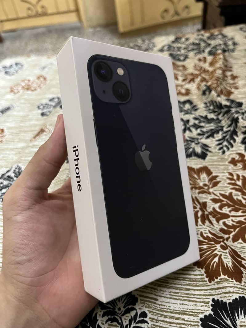 Apple iPhone 13 7