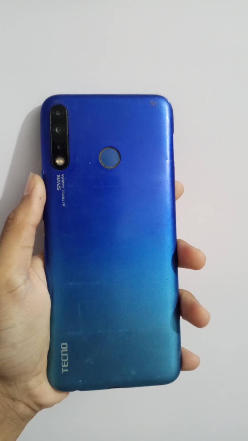 Tecno Spark 4 0