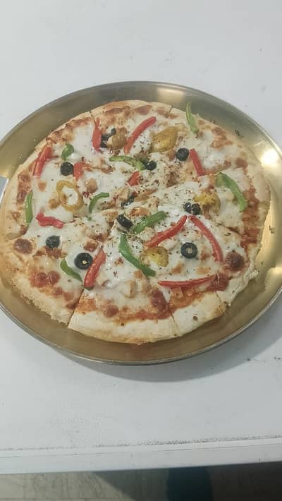 female. chef. cook required hai