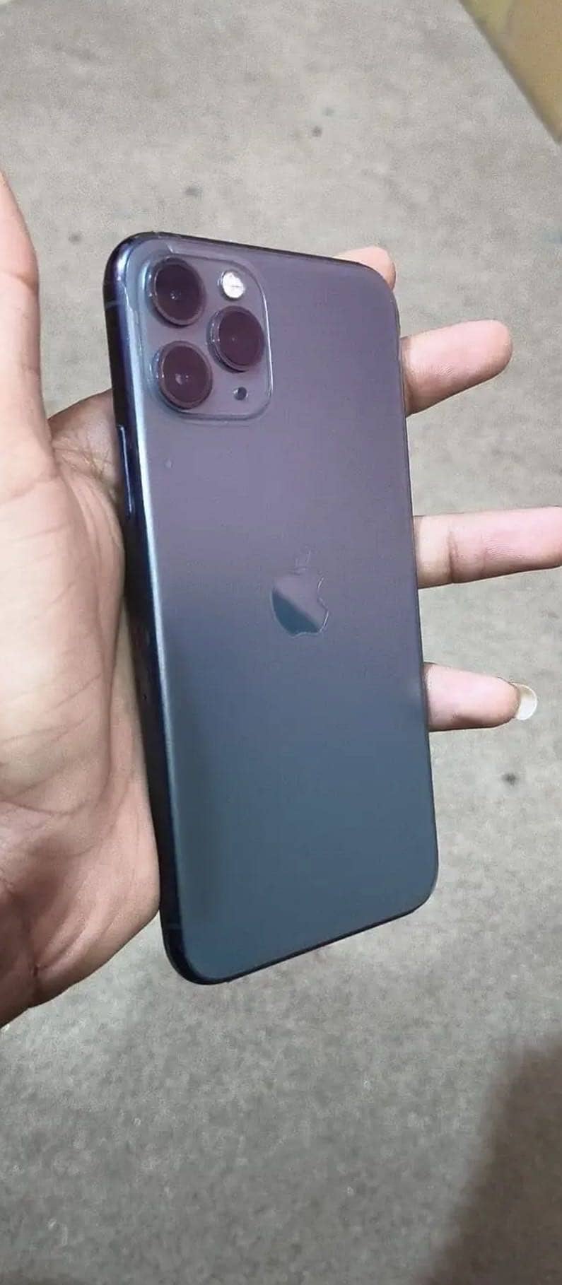 Apple iPhone 11 Pro 2