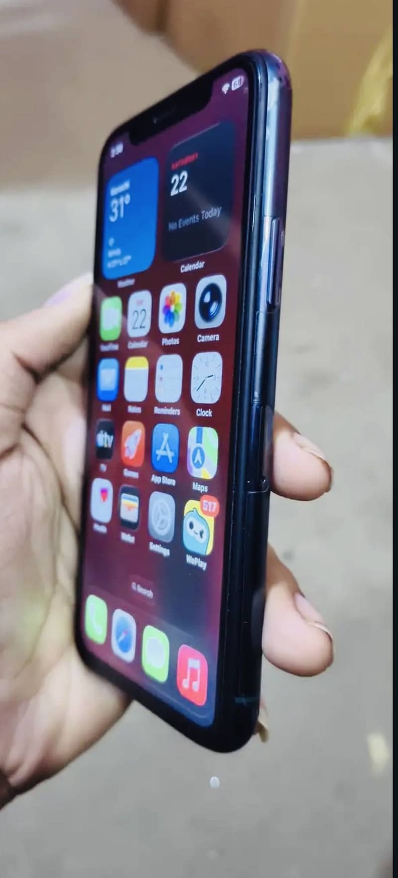Apple iPhone 11 Pro 4