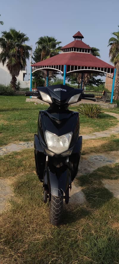 Electric scooty