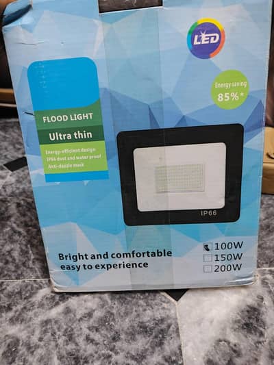 Brand New 100W Ultra Thin Outdoor LED Flood Light - IP66 Waterproof