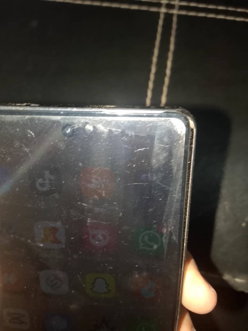 Infinix Note 40 4