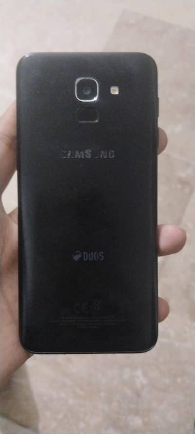 Samsung Mobile J6