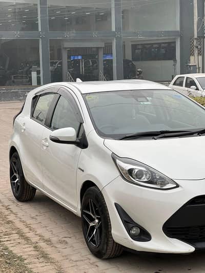 Toyota Aqua 2017