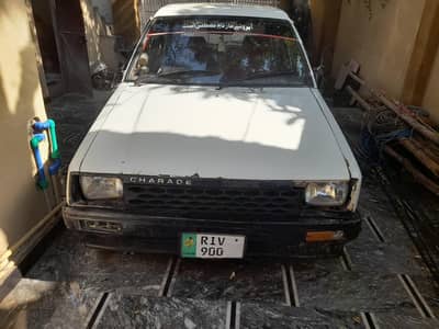 charade Car White colour