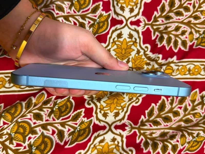 Apple iPhone 14 1