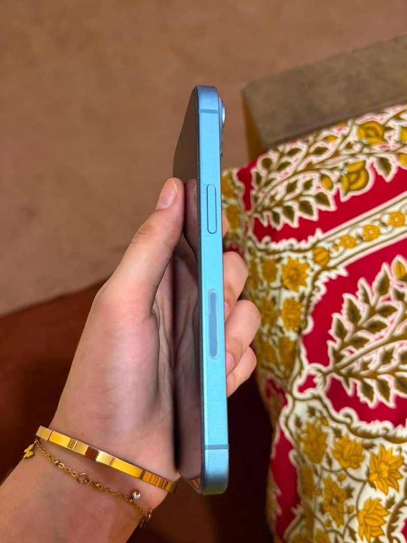 Apple iPhone 14 2