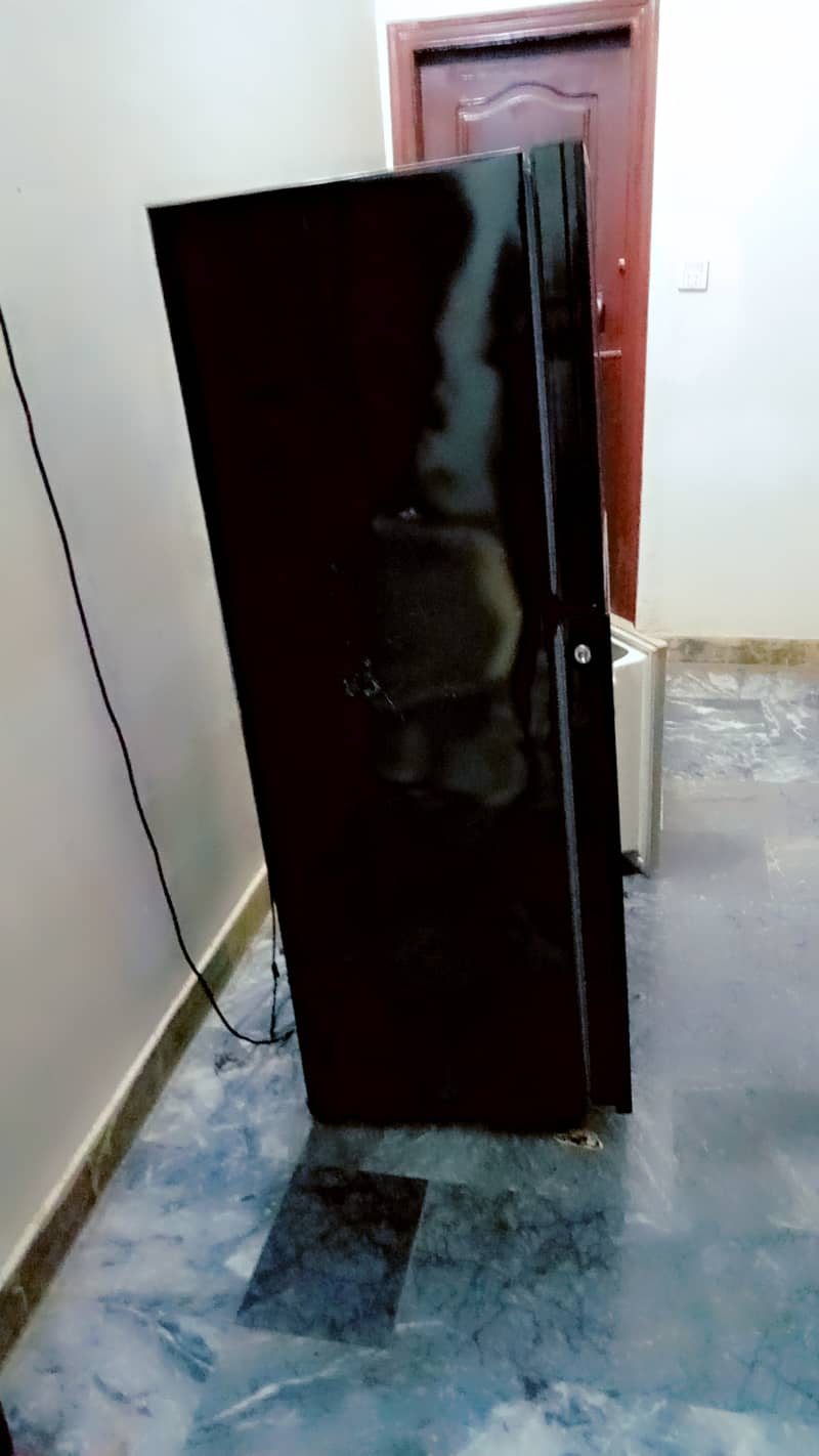 Orient Refrigerator 1