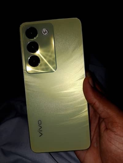 Vivo Y100
