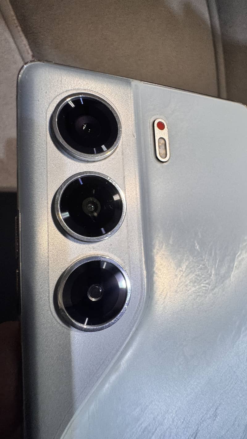 Tecno Camon 40 Pro 2