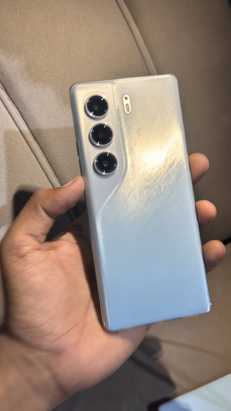Tecno Camon 40 Pro 3