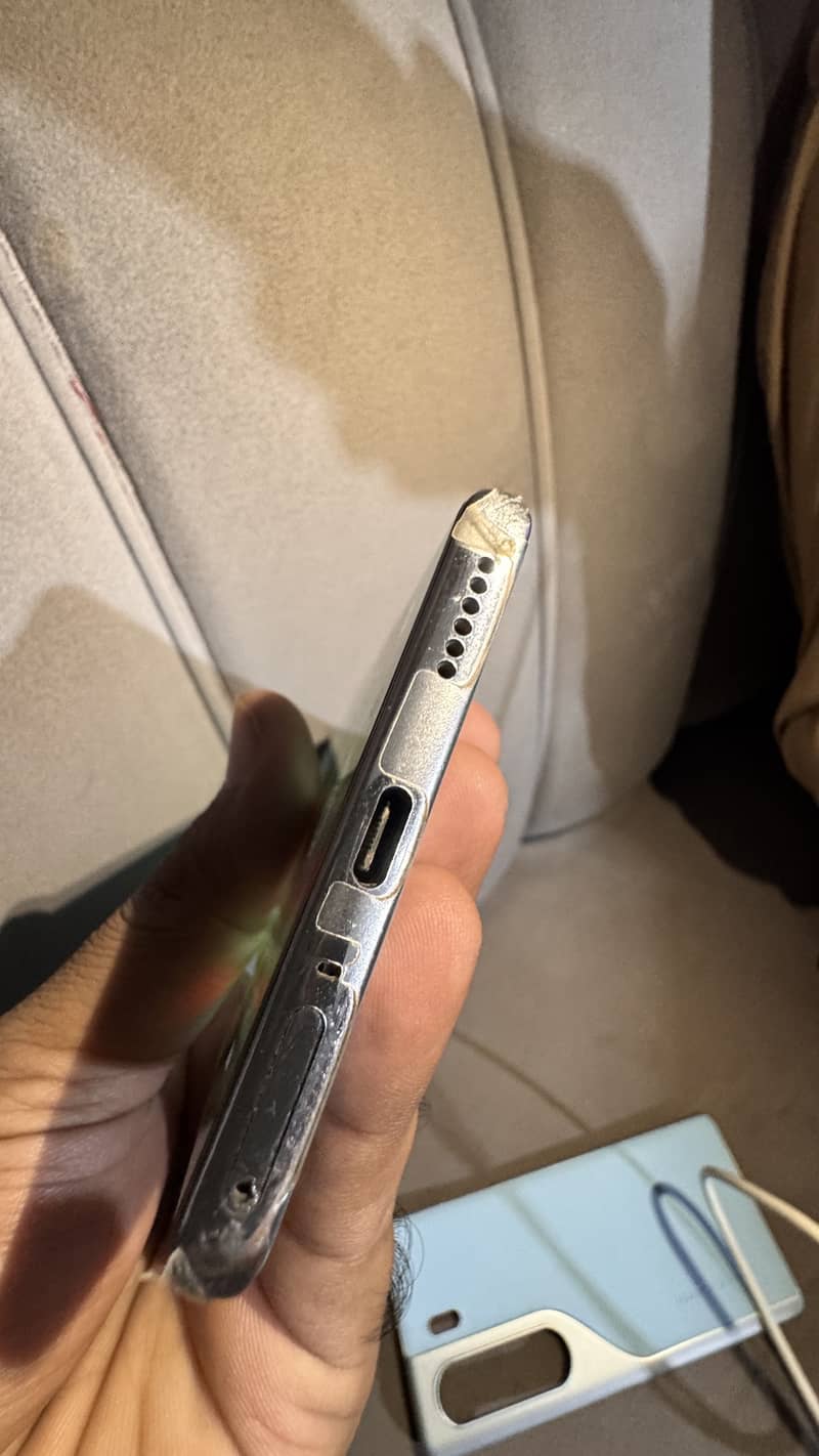 Tecno Camon 40 Pro 6
