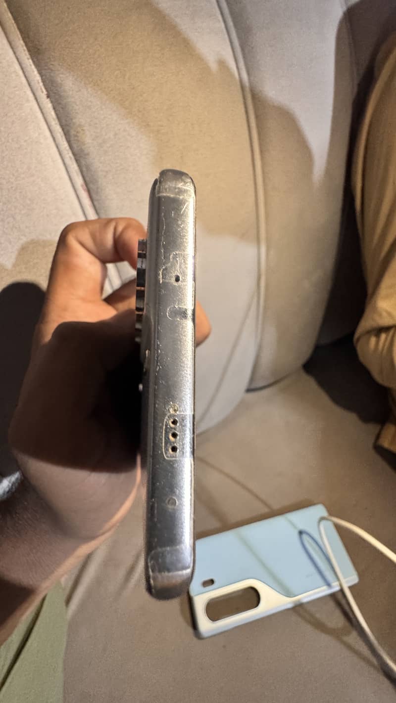 Tecno Camon 40 Pro 8
