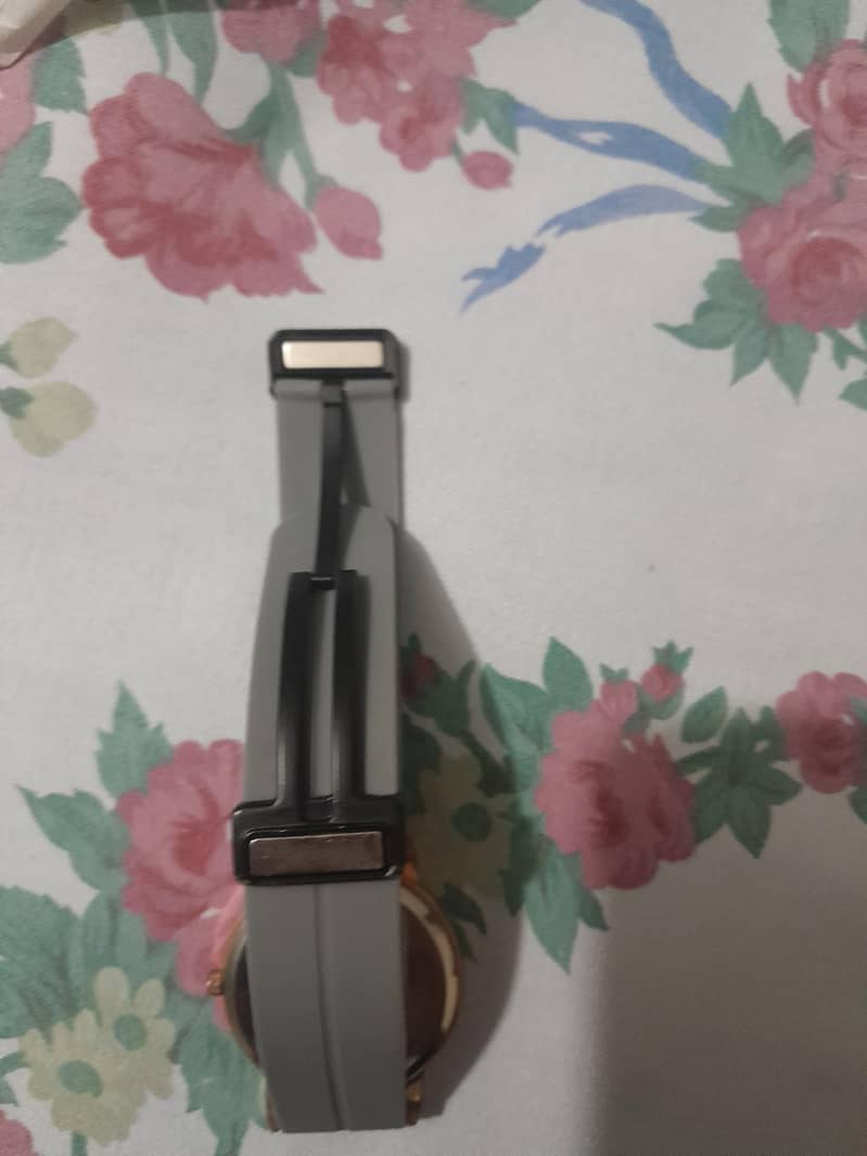 Watch 1